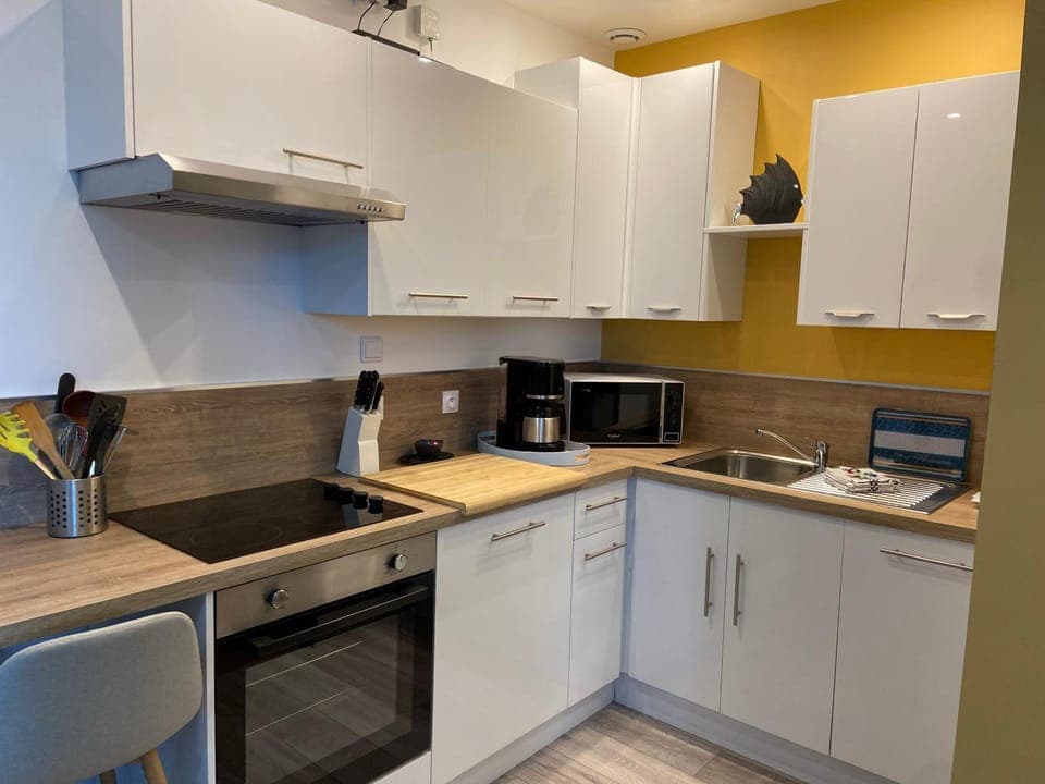 dishwasher, minibar, pet friendly, toaster, kitchen