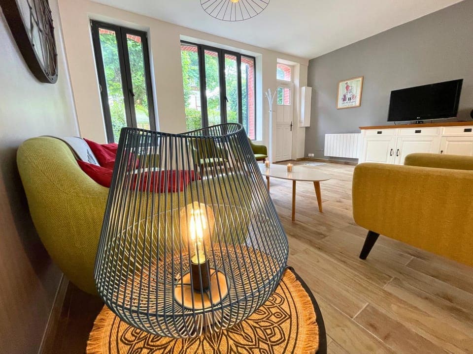 Communal lounge/ TV room