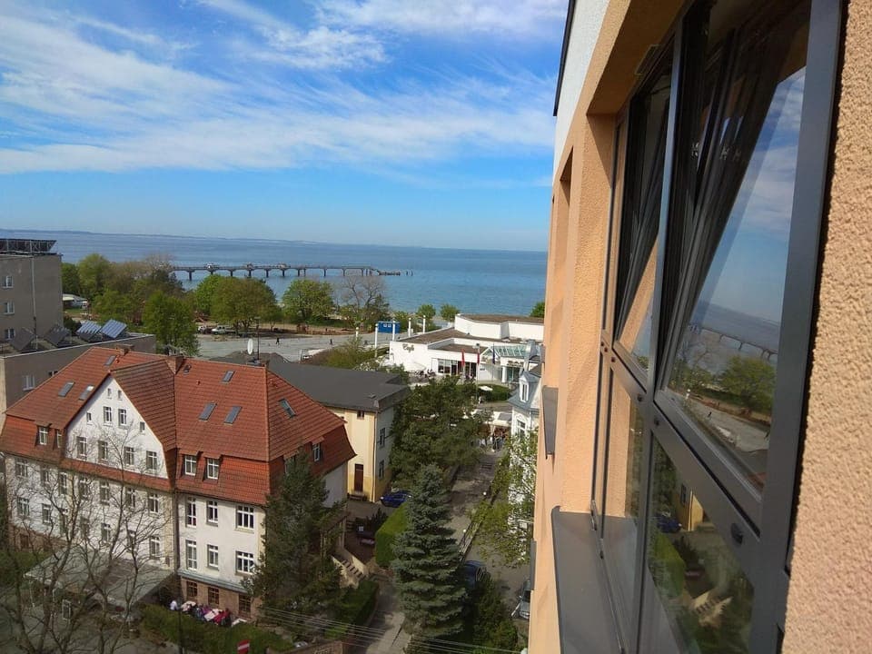 City view, Sea view, Street view