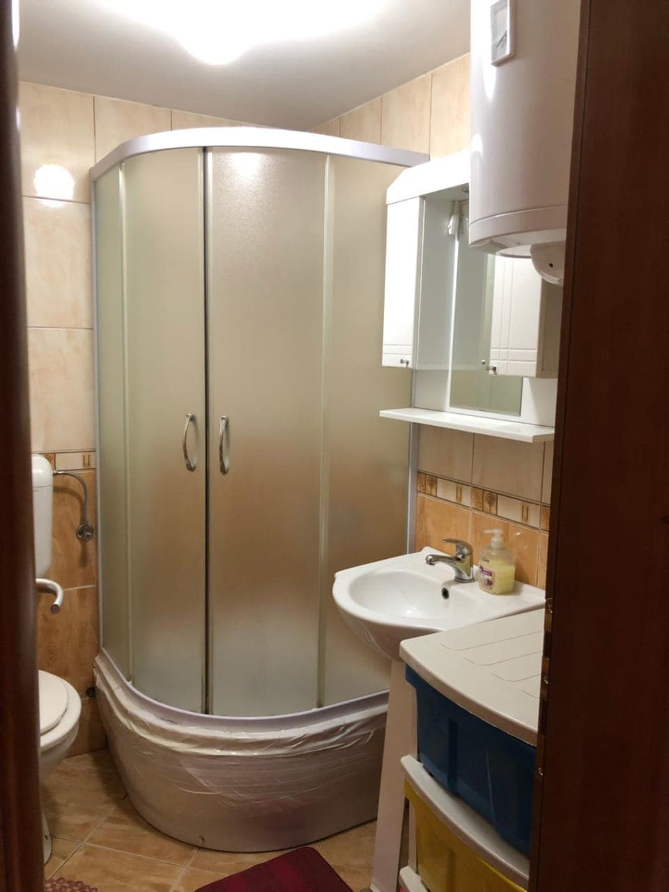 Shower, Toilet, Bathroom