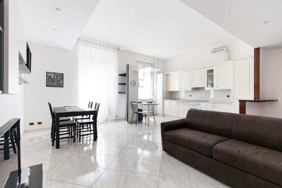 Kitchen or kitchenette, Living room, Dining area