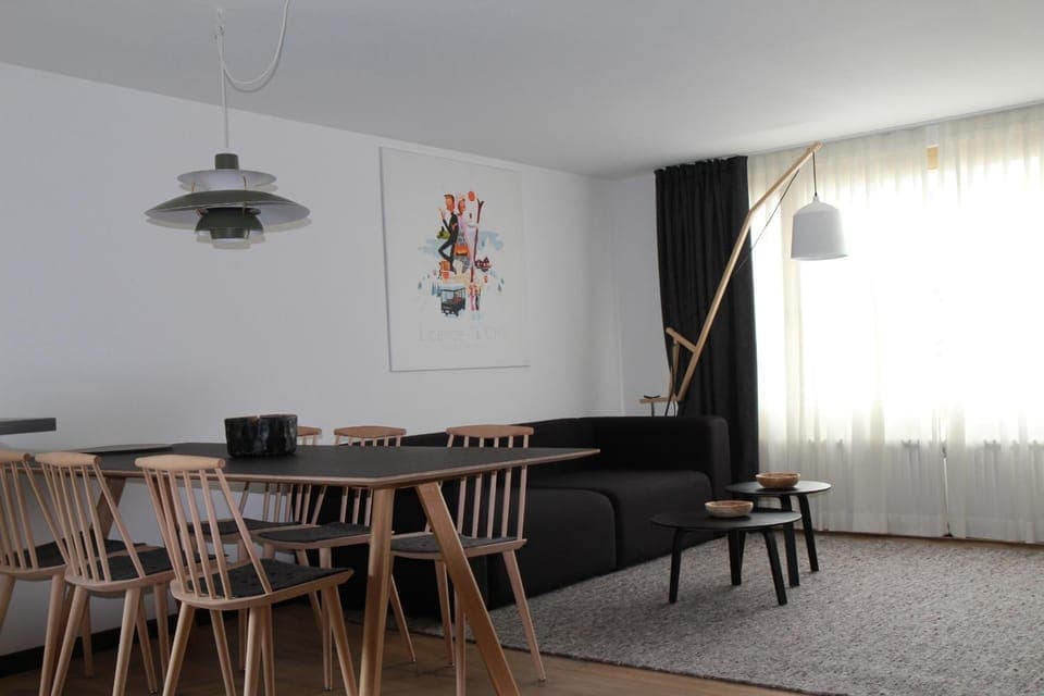 Living room, Seating area, Dining area