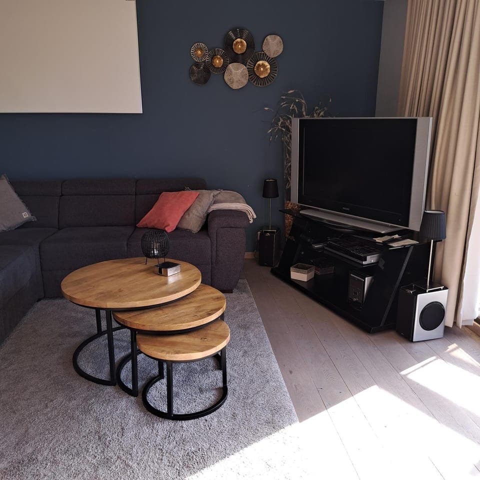 TV and multimedia, Seating area