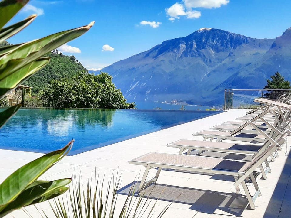 Balcony/Terrace, Lake view, Pool view, Swimming pool