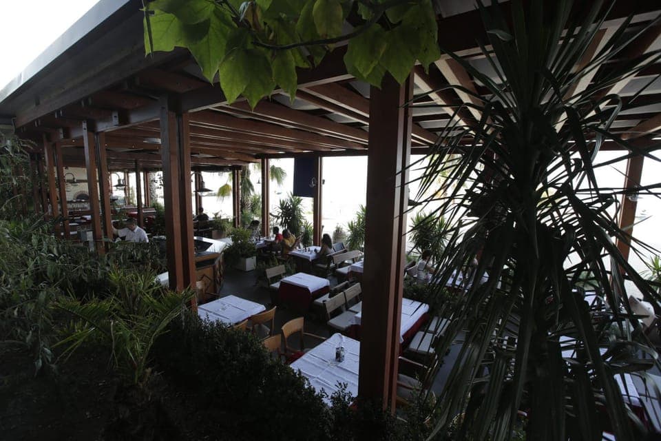 Property building, Restaurant/places to eat, Banquet/Function facilities, Beach, Sea view, Buffet breakfast