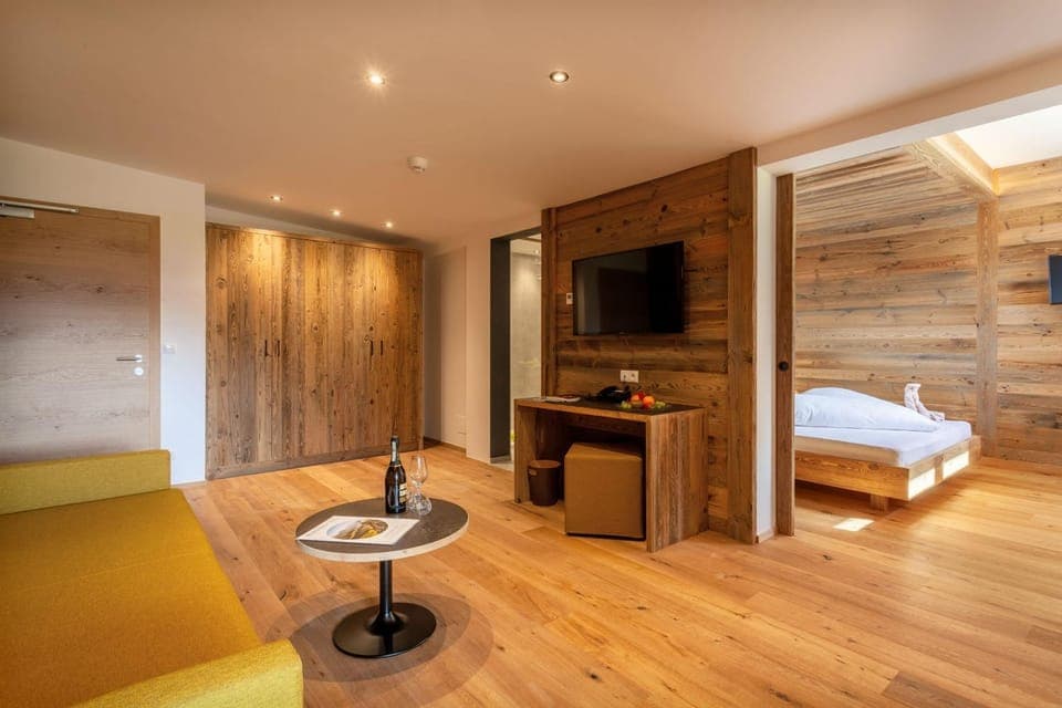 Photo of the whole room