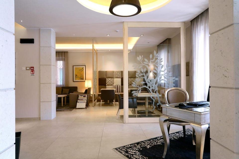 Lobby or reception, Seating area