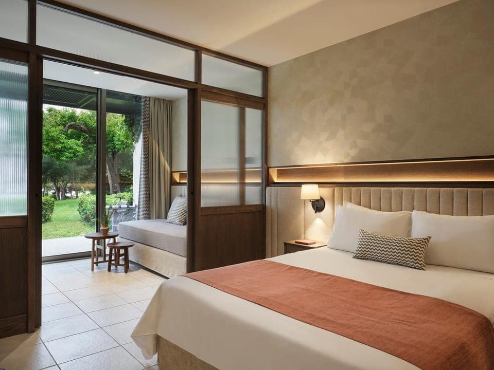 Bed, View (from property/room), Seating area