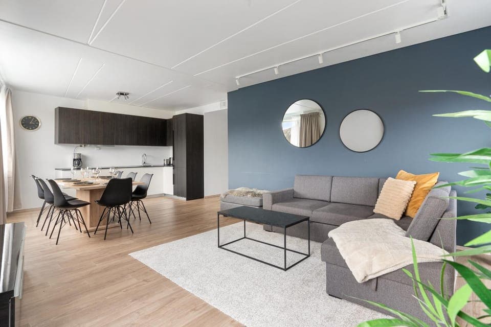 Living room, Seating area, Dining area, kitchen