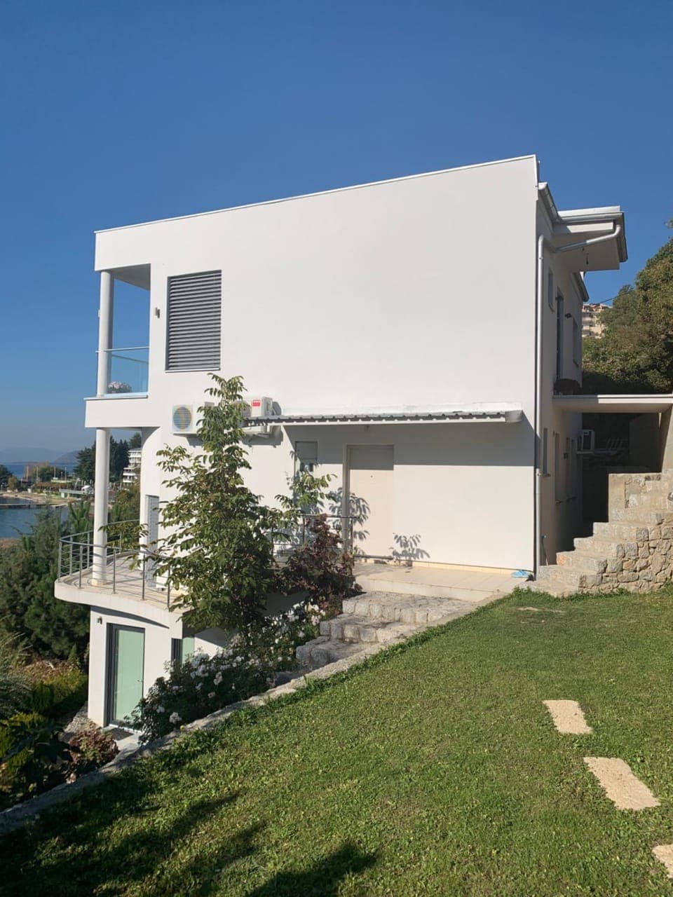 Property building, Natural landscape, Garden