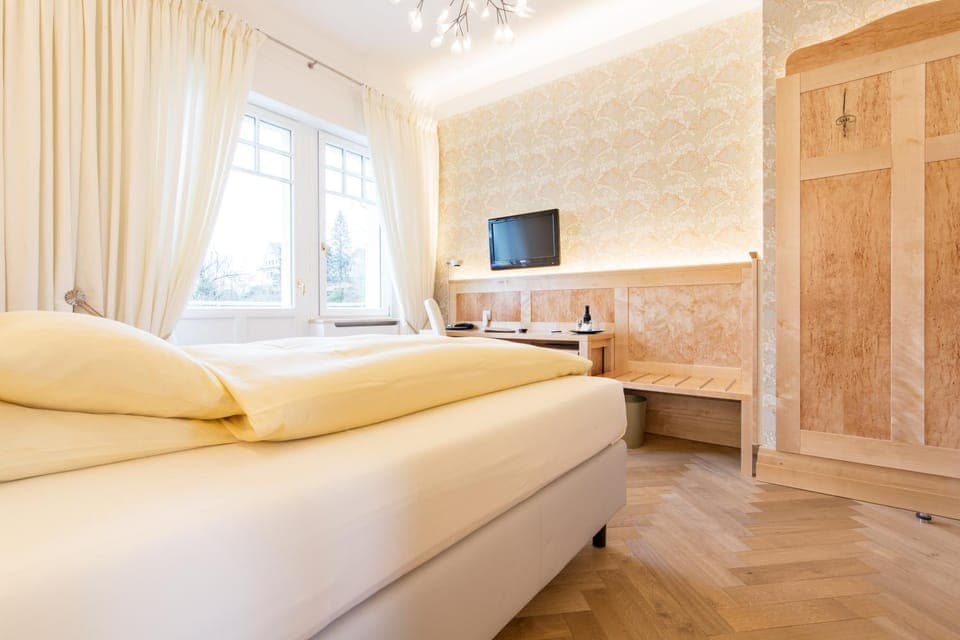 Balcony/Terrace, Photo of the whole room, Bedroom