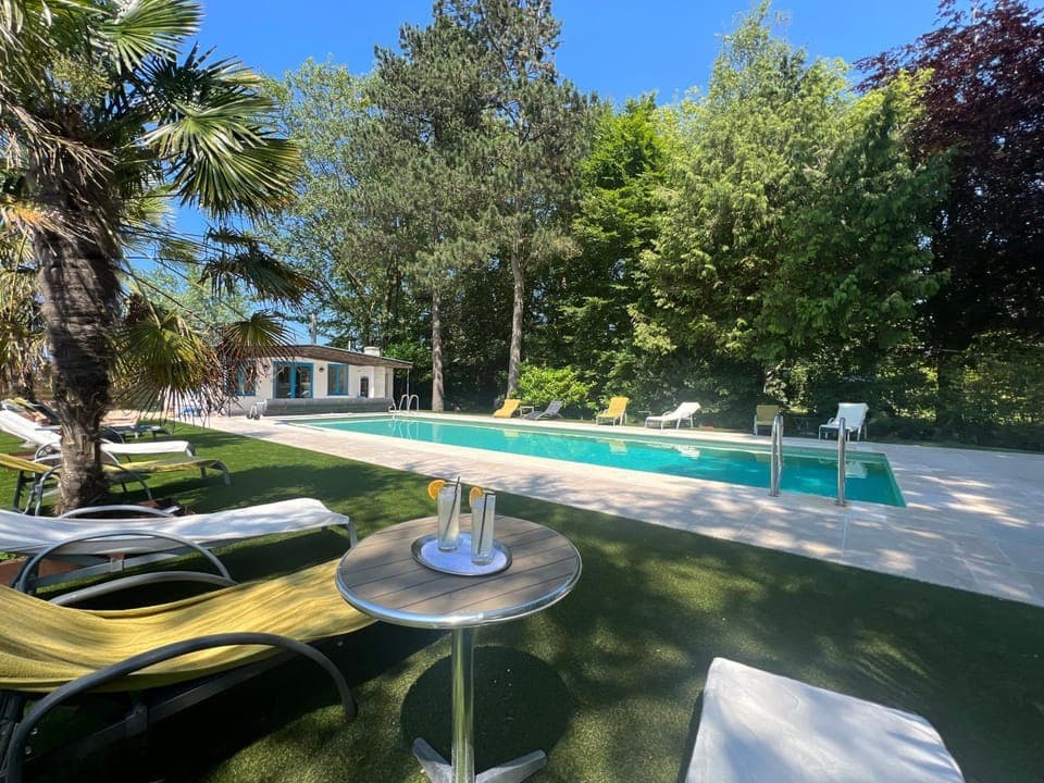 Day, Children play ground, Garden, Food and drinks, Garden view, Pool view, Swimming pool, Drinks, Alcoholic drinks, Non alcoholic drinks, sunbed