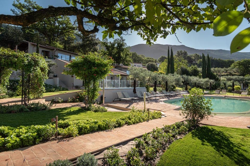 Garden, Swimming pool