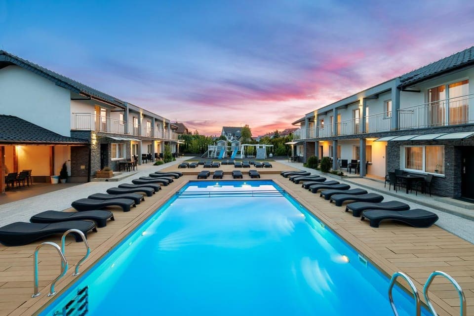 Property building, Pool view, Swimming pool, sunbed