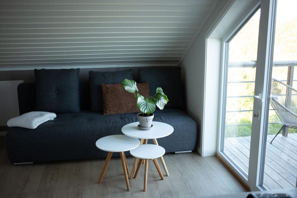 Bed, Living room, Seating area