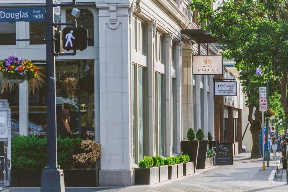 Property building, Facade/entrance