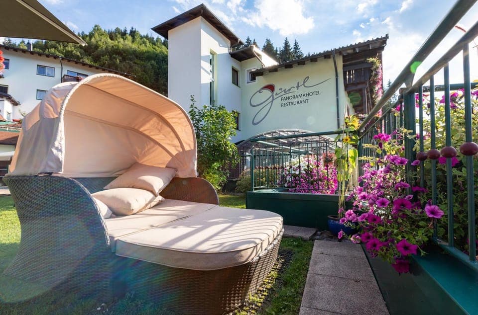 Garden, Mountain view