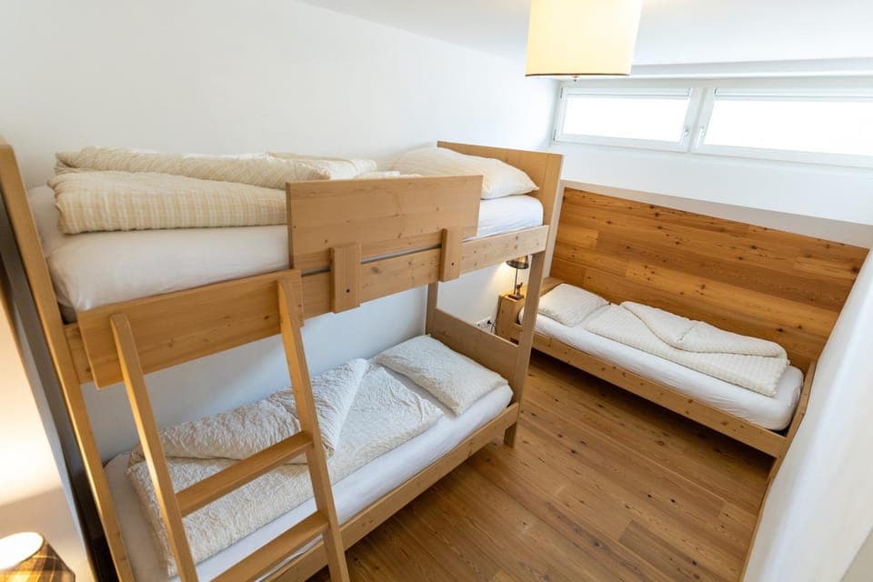Photo of the whole room, Bedroom, bunk bed