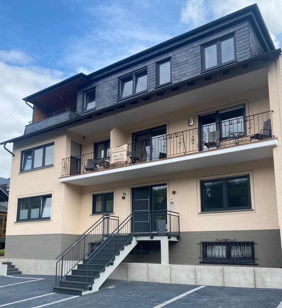 Property building, Internal: Not applicable to any particular room