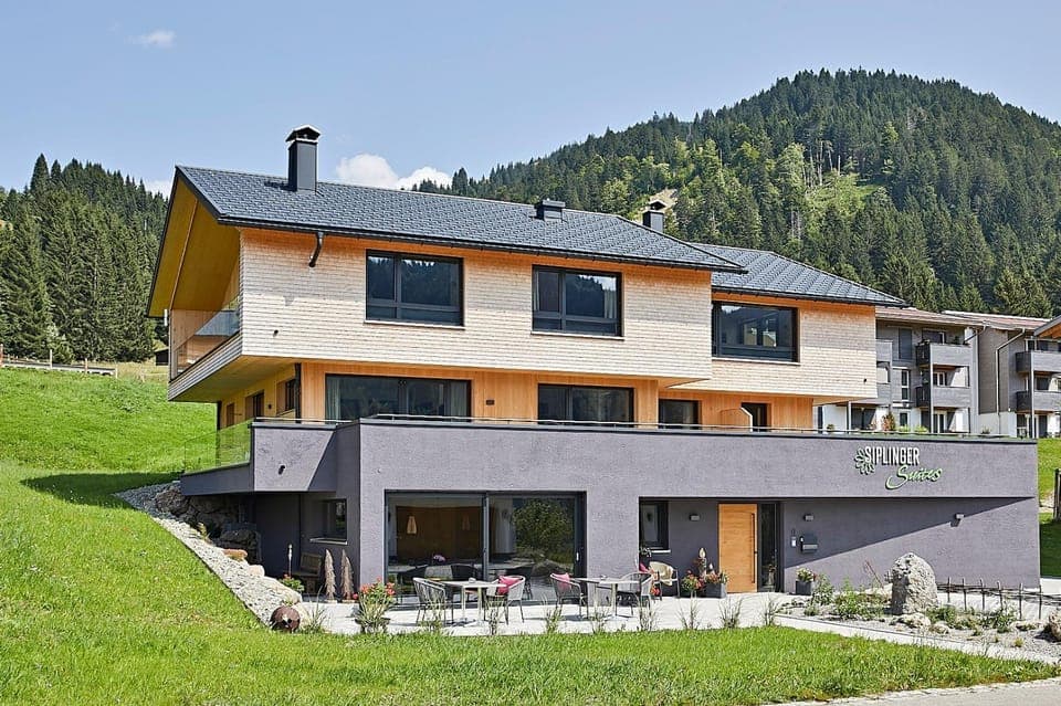 Property building, Balcony/Terrace