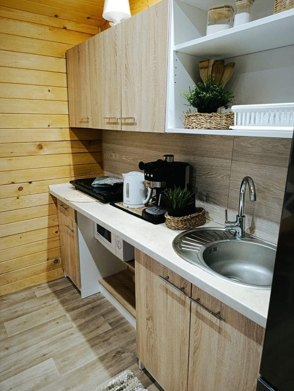 Coffee/tea facilities, Kitchen or kitchenette, pet friendly, stove