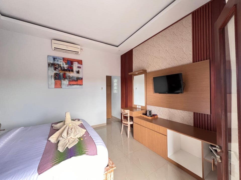 TV and multimedia, Bedroom, air conditioner