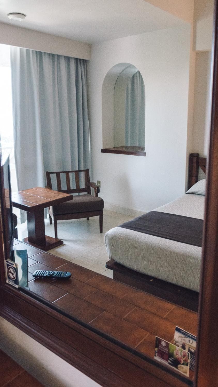 Property building, People, Other, Decorative detail, Decorative detail, Seasons, room service, room service, safe