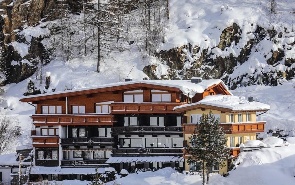 Property building, Winter