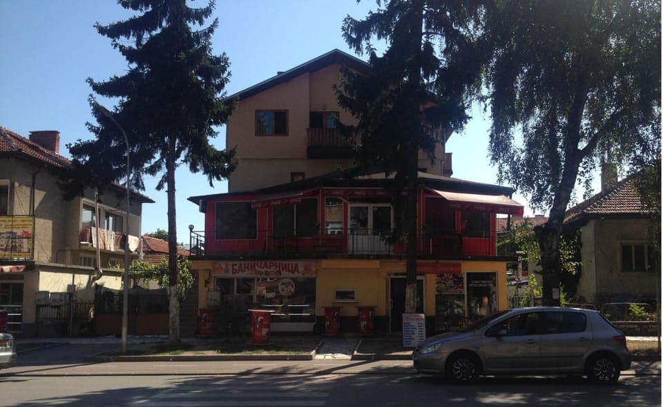 Property building, Facade/entrance