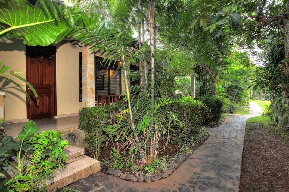 Property building, Garden