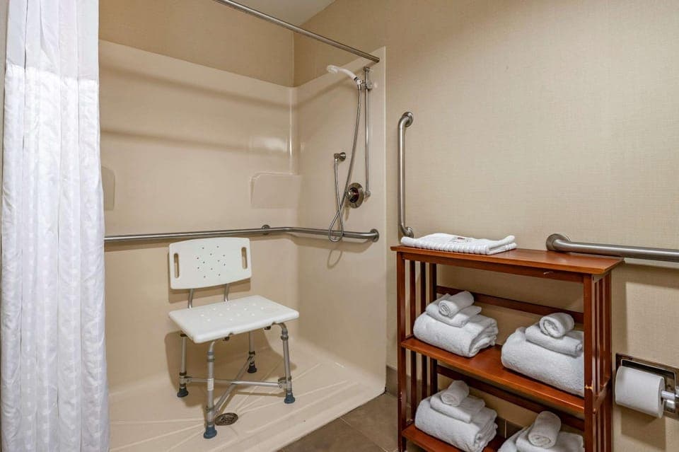 Bathroom, Photo of the whole room, On site