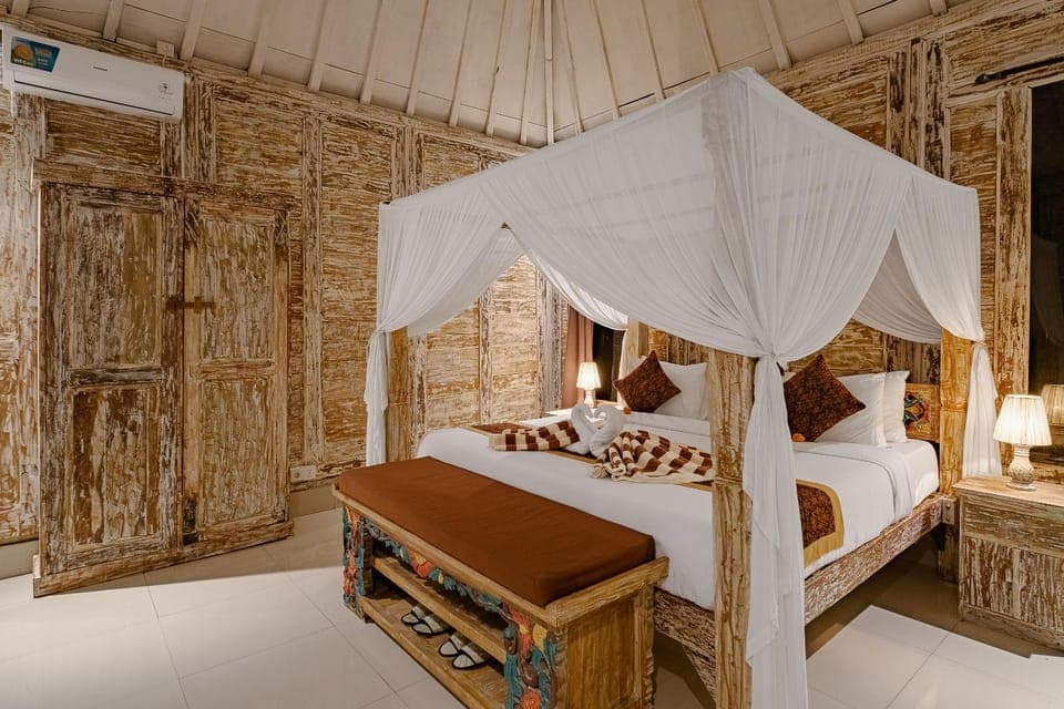 Bed, Bedroom, wardrobe, air conditioner