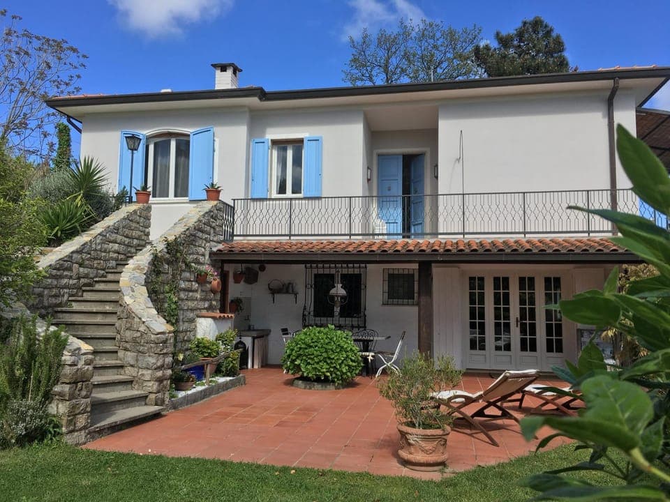 Patio, Facade/entrance