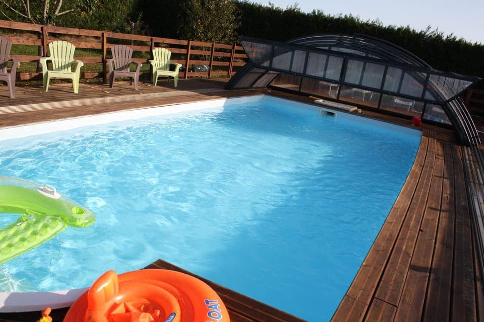 Swimming pool, Swimming pool