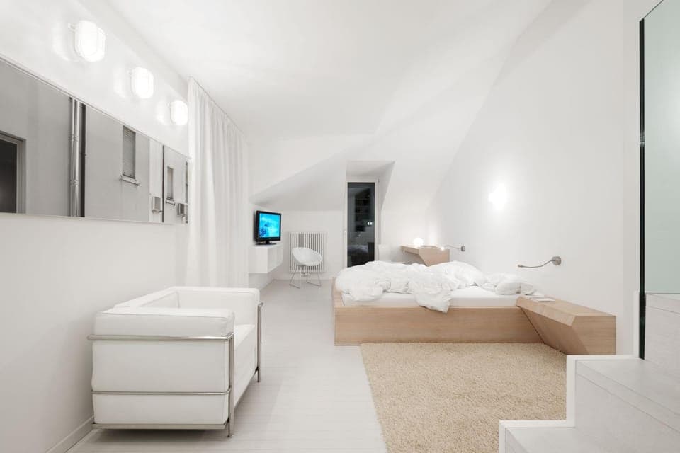 Bed, Photo of the whole room, Bedroom