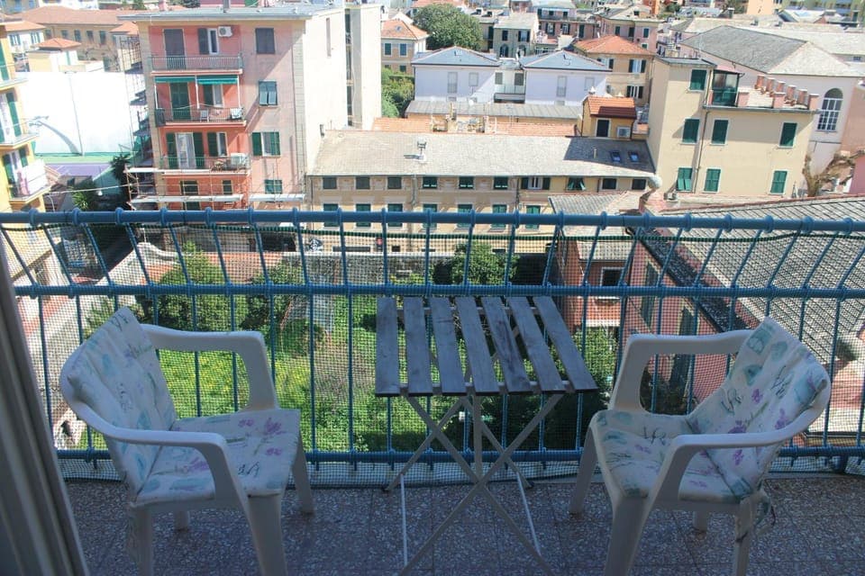 View (from property/room), Balcony/Terrace, City view