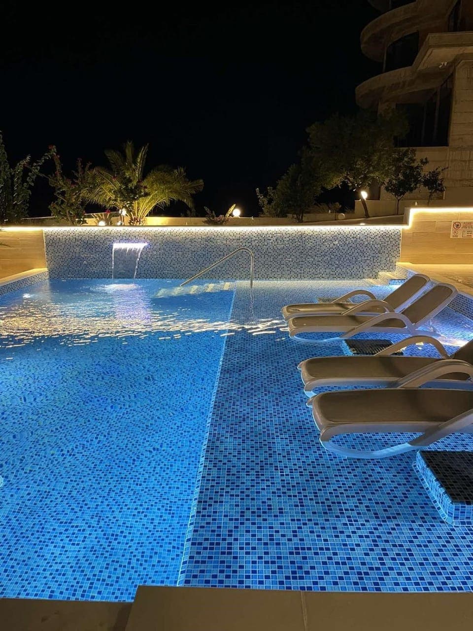 Night, Pool view
