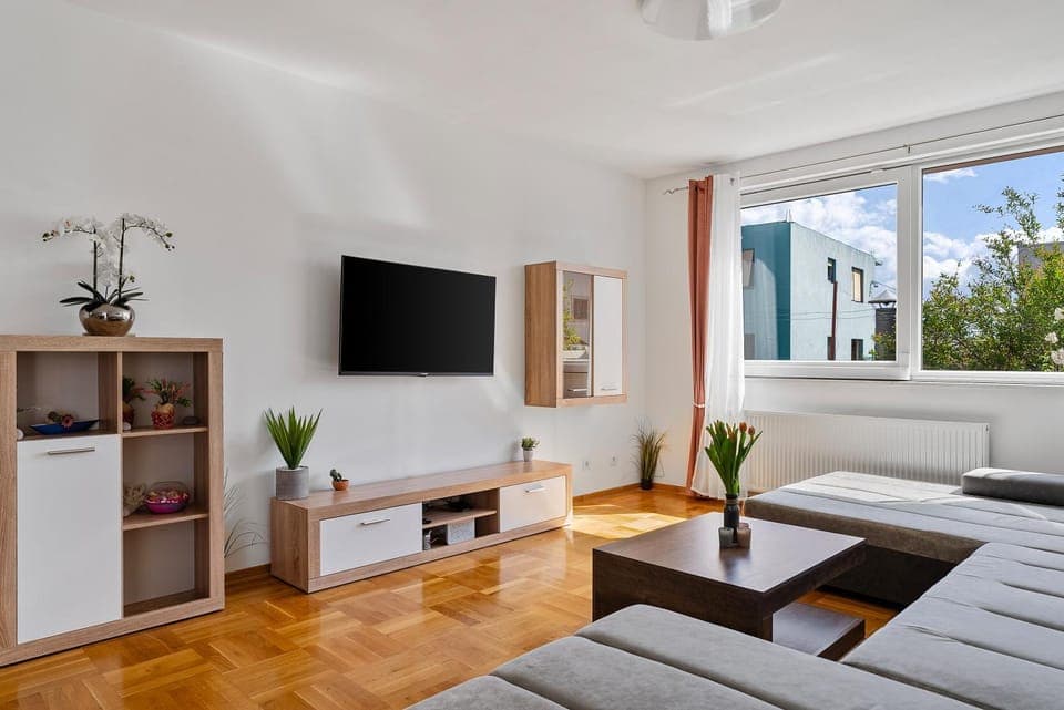 TV and multimedia, Living room