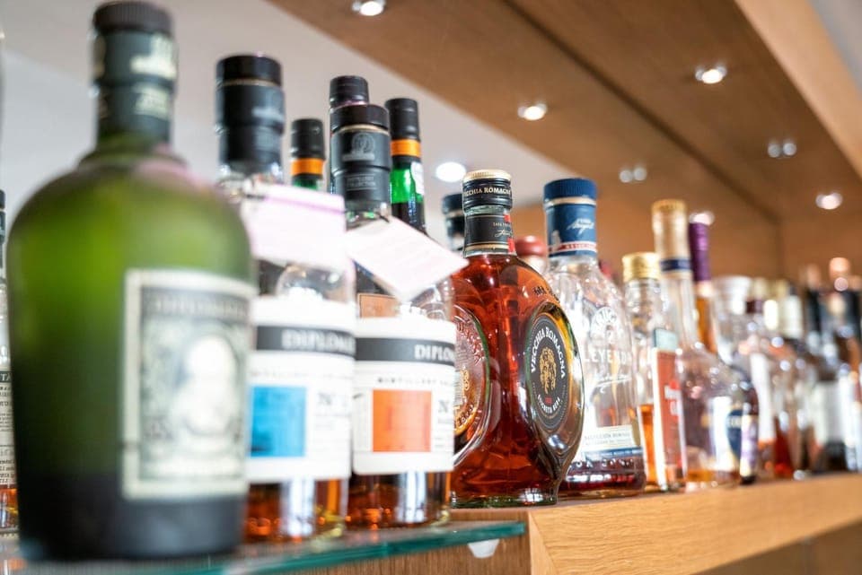 Restaurant/places to eat, Alcoholic drinks