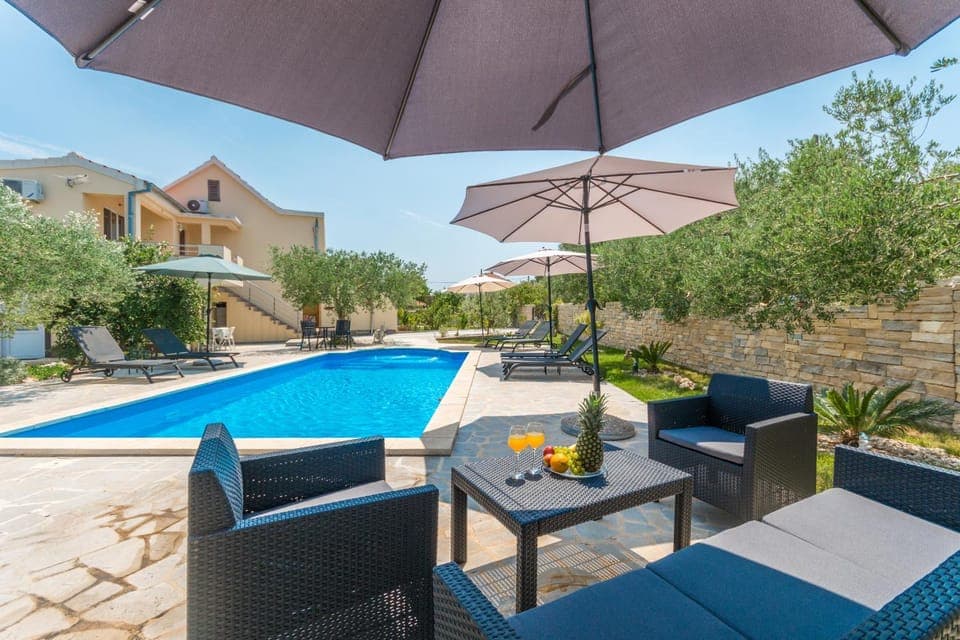 Seating area, Swimming pool