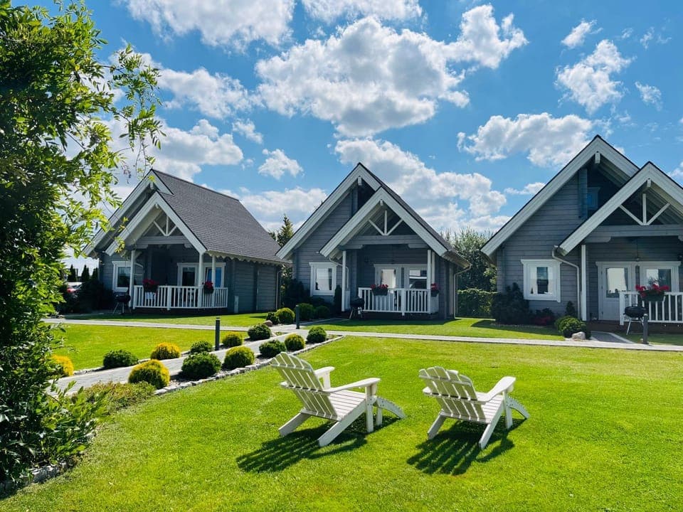 Property building, Garden, sunbed