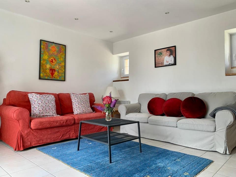 Living room, Seating area