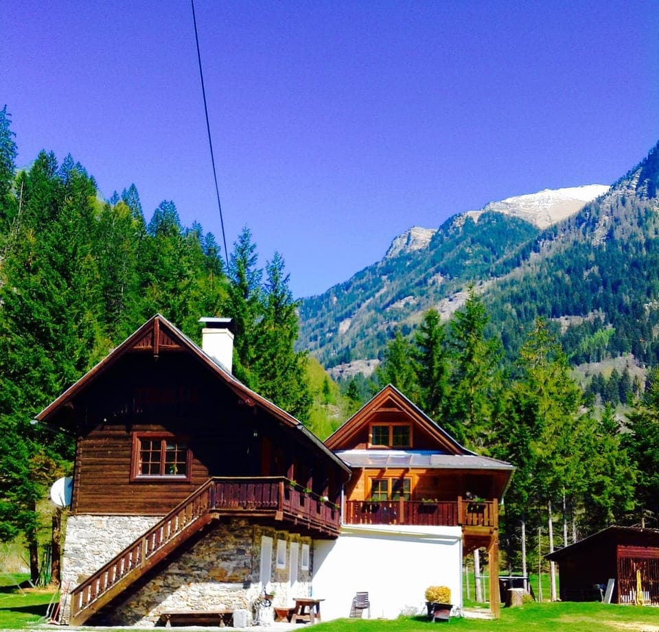 Facade/entrance, Mountain view