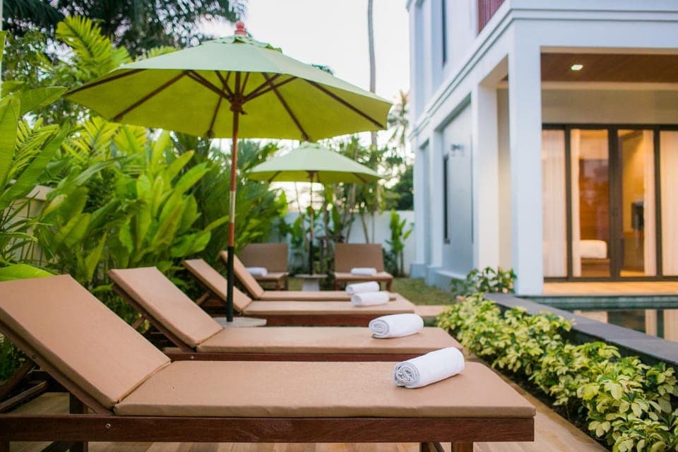 Swimming pool, Swimming pool