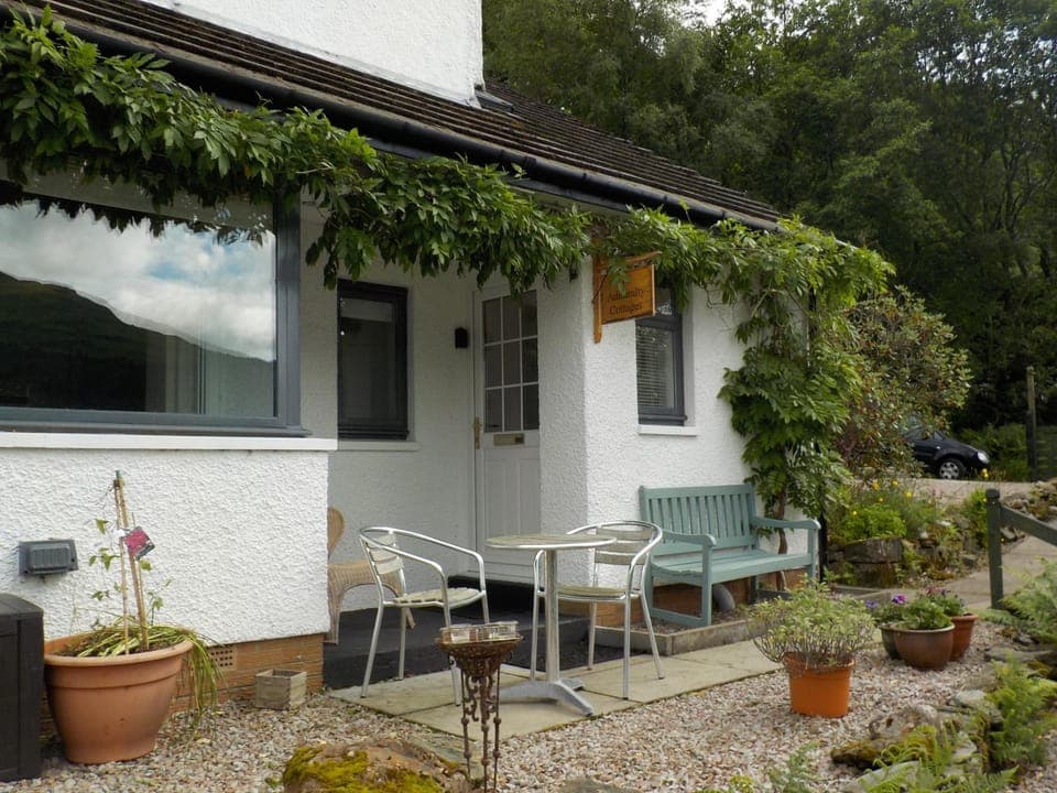 Facade/entrance, Summer, Garden