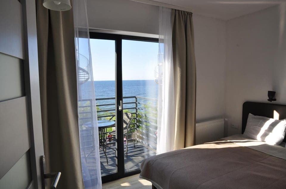 Bed, View (from property/room), Balcony/Terrace, Photo of the whole room, Bedroom, Sea view