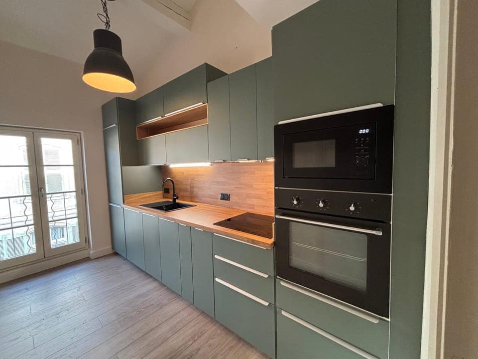 Kitchen or kitchenette, stove