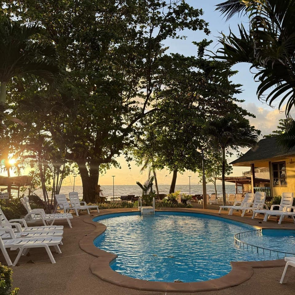 Swimming pool, Sunset, sunbed, sunbed