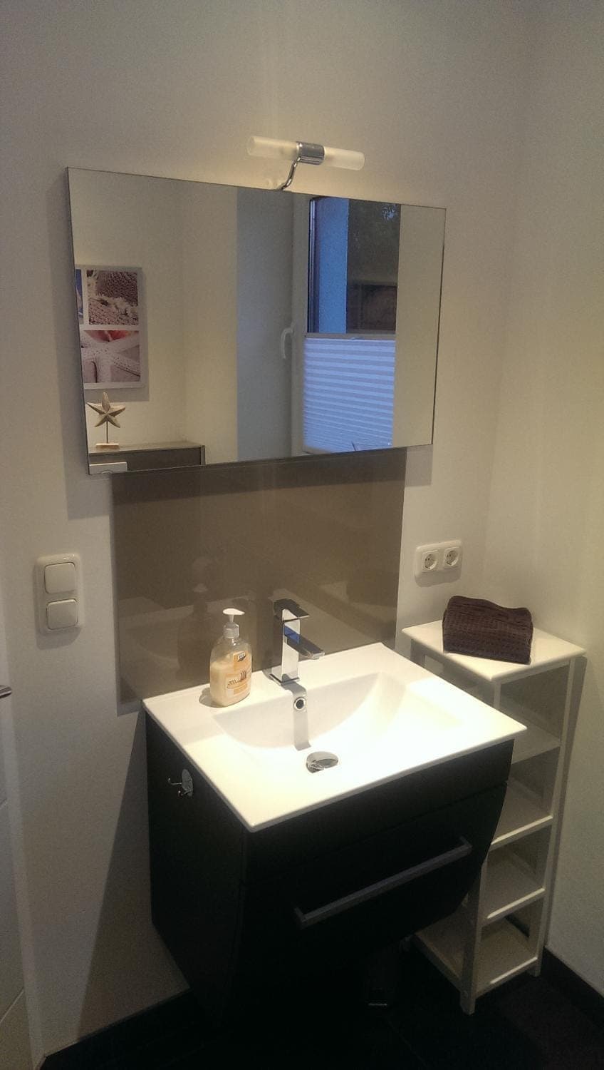 Photo of the whole room, Decorative detail