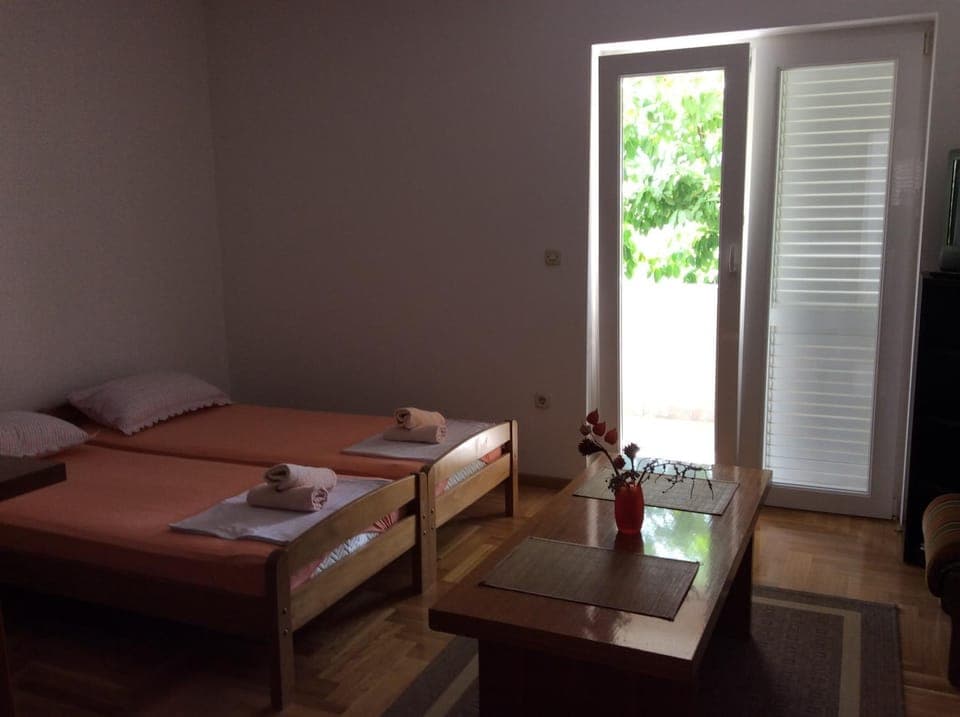 Living room, Bedroom
